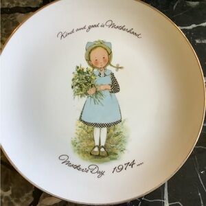 Holly hobbie vintage commemorative edition Mother’s Day genuine porcelain plate